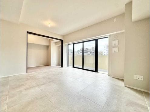 Sunlit 2BR in Desirable Yotsuya - View 1