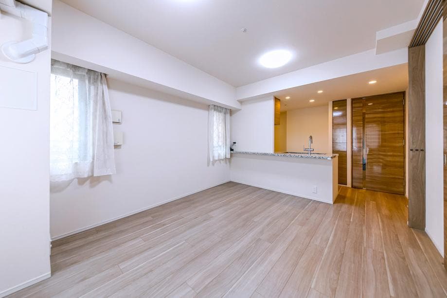 Spacious 2BR Near Korakuen Station in Bunkyo - View 1
