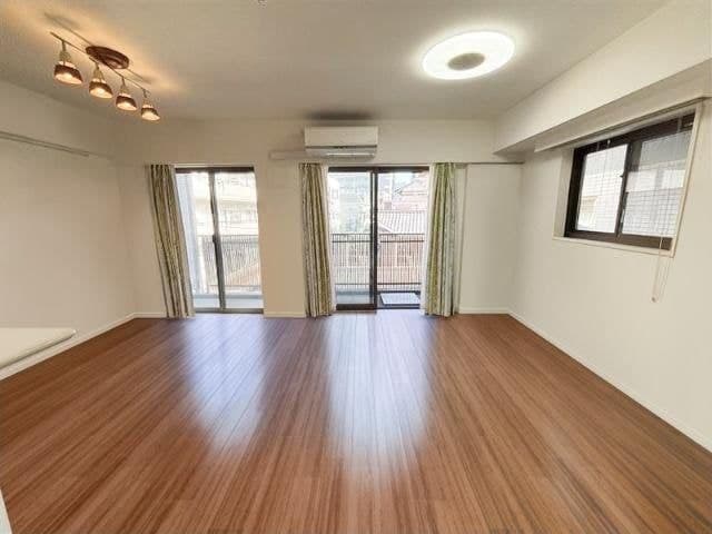 Bright 1BR Apartment in Sumida's Mukojima Area - View 1