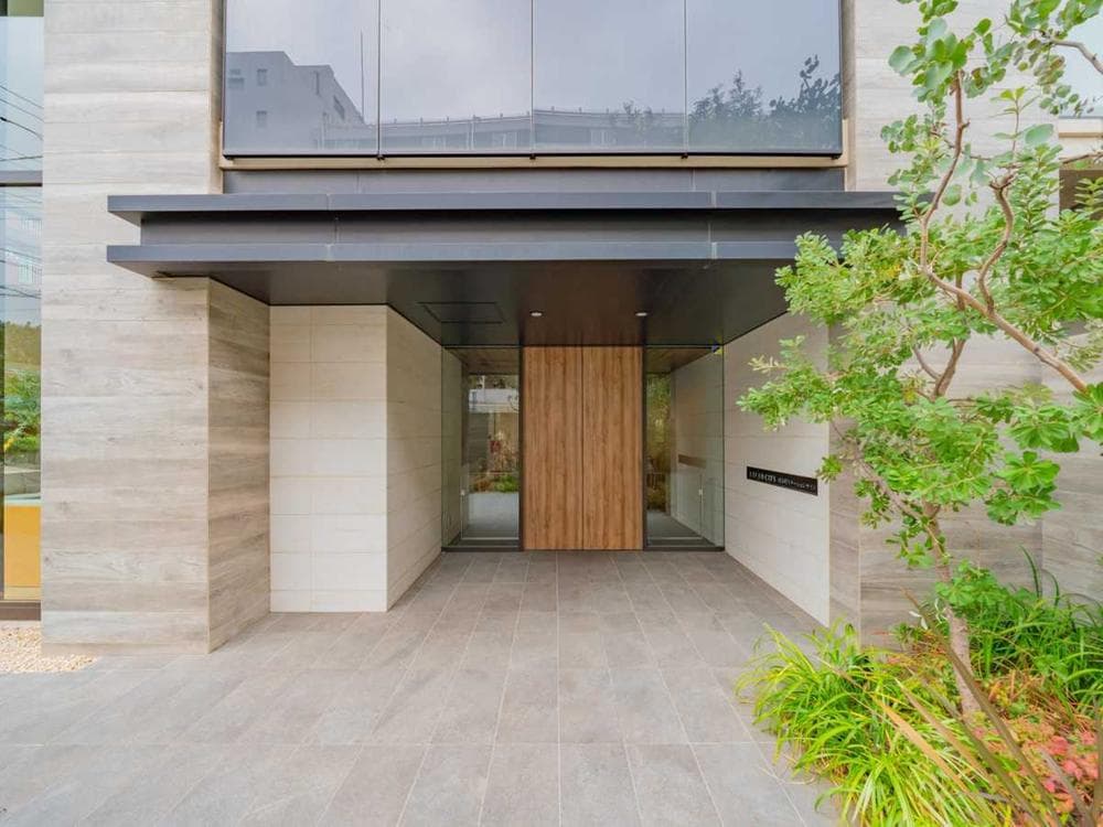 Steps from Minami-Sunamachi Station: Modern 3BR - View 1