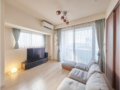 Bright 2BR Apartment Steps from Sumiyoshi Station - View 1
