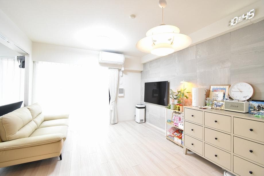 Renovated 3BR with Dual Baths in Koto - View 1