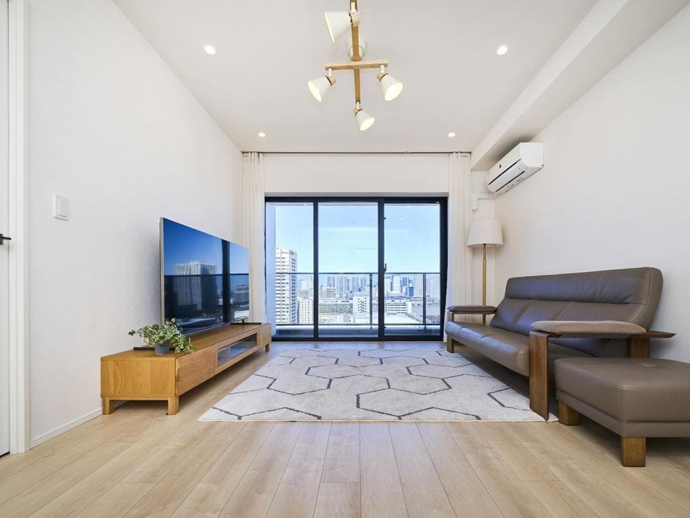 Modern 3BR in Ariake, 4-Minute Walk to Station - View 1