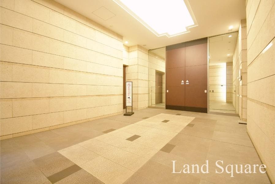 Bright 2BR in Vibrant Higashi-Shinagawa - View 1