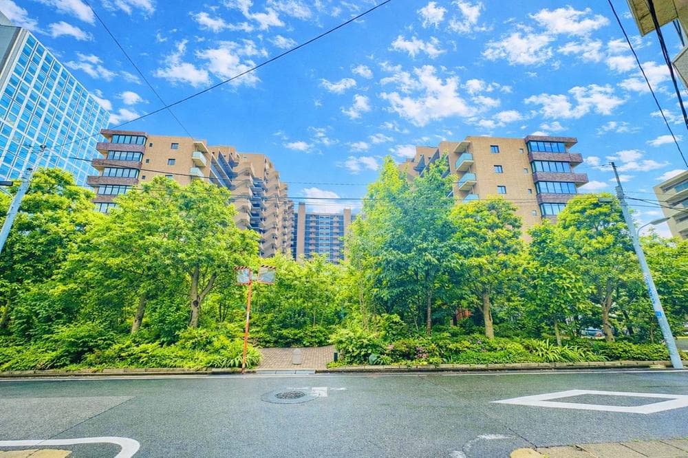 Bright 2BR in Shinagawa Seaside Area - View 1