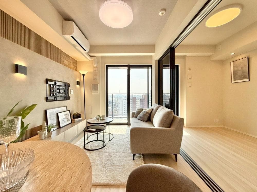 Elegant Nakameguro Studio Near the Cherry Blossom Canal - View 1