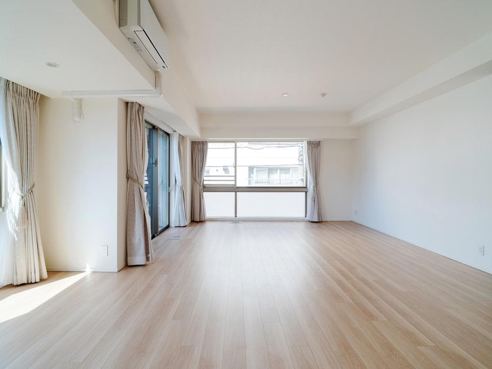 Luxury 3BR Estate in Meguro's Aobadai - View 1