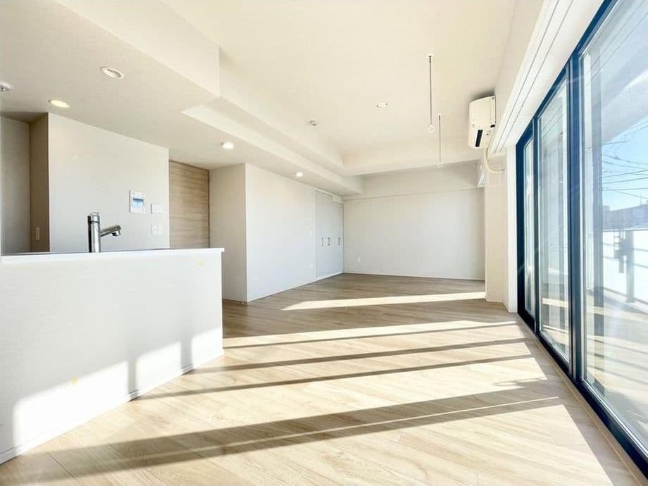 Spacious 1BR with Den Near Musashi Shinden - View 1