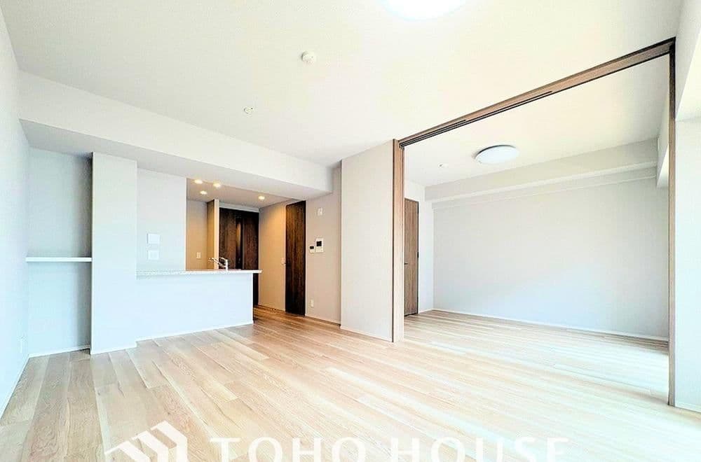 Bright 2BR Near Roka-Koen Station - View 1