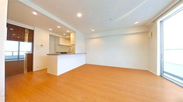 Sunlit 2BR Retreat in Futakotamagawa - View 1