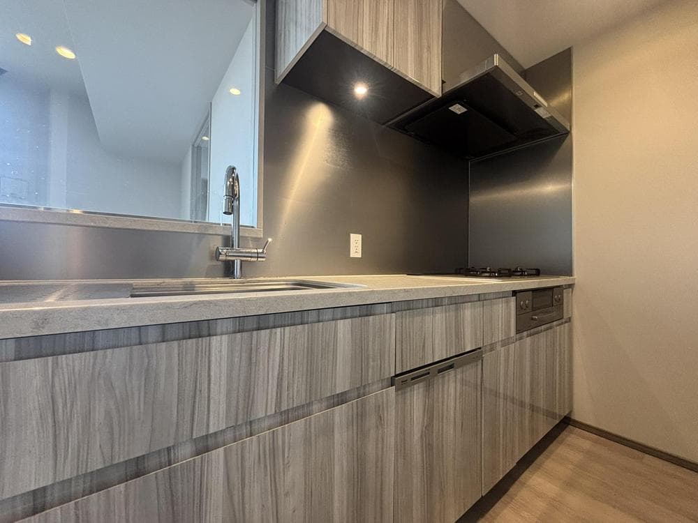Sunlit 2BR in Exclusive Shoto - View 1