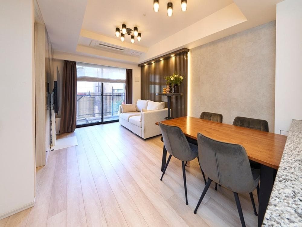 5-Minute Walk to Ebisu: Sleek 2BR Apartment - View 1