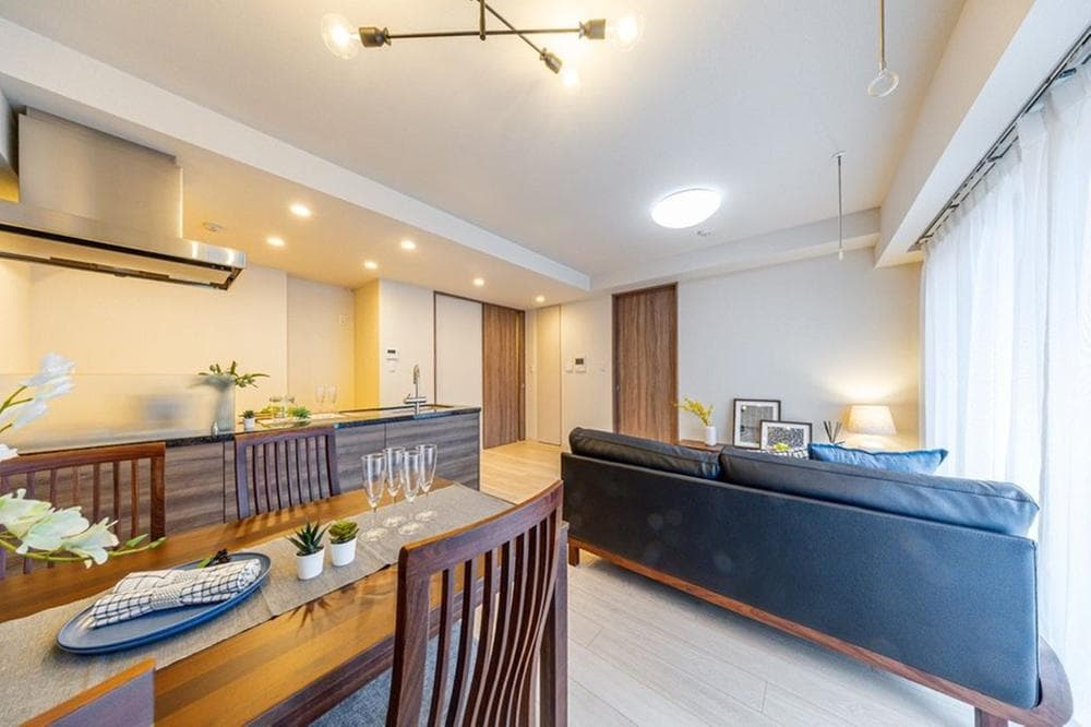 Modern 3BR Luxury Home in Nakano's Minamidai - View 1