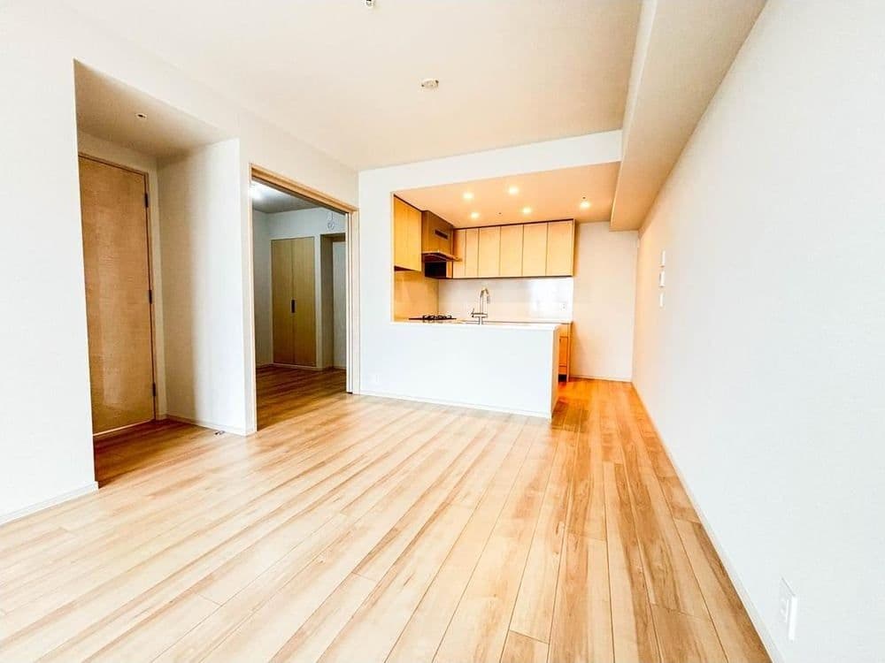 Luxury 3BR Tower Residence at Higashi-Nakano Station - View 1