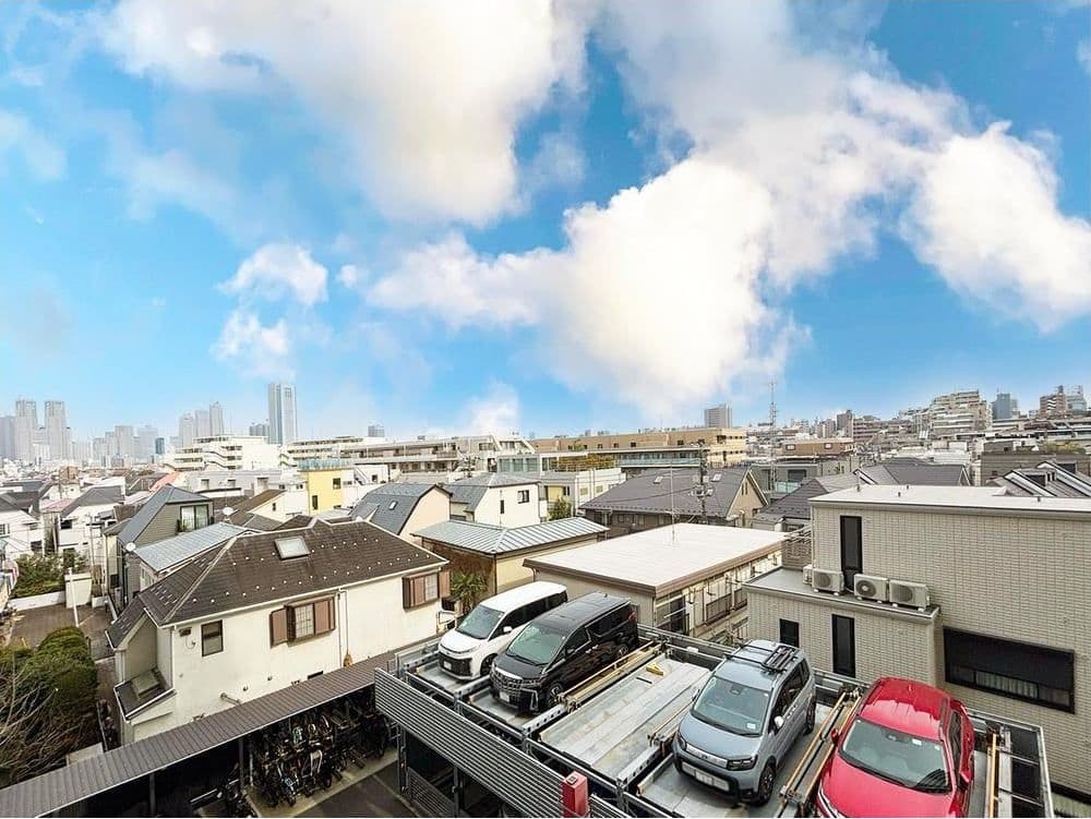 Upscale 3BR Home Near Sasazuka Station - View 1
