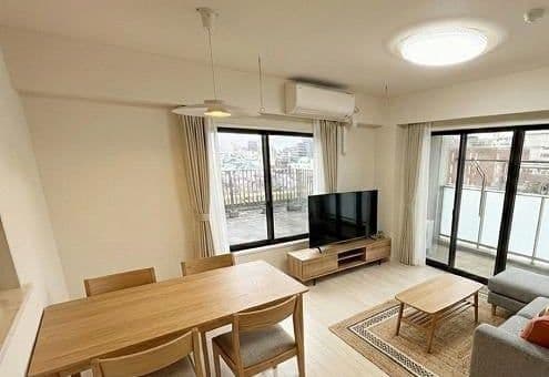 Spacious 4BR Family Home in Toshima - View 1