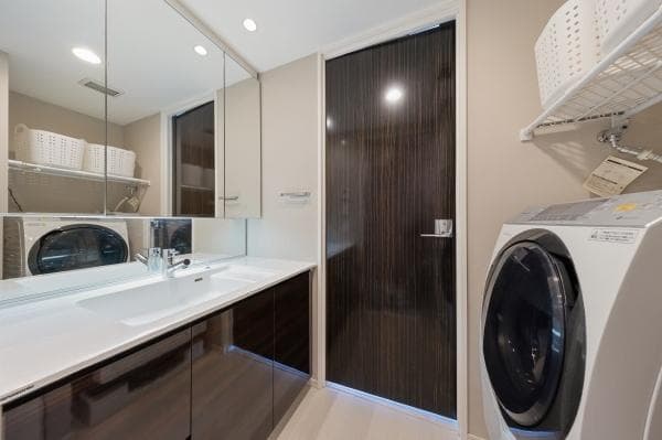 Luxury 2BR with Den Near Ikebukuro Station - View 1