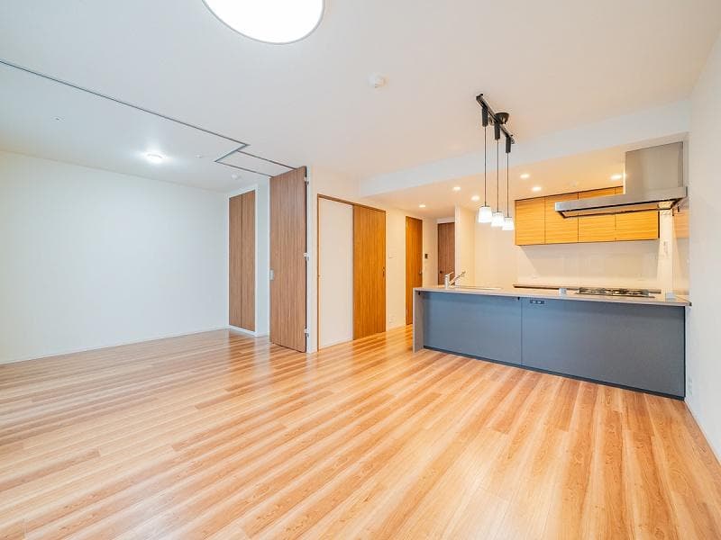 Modern 3BR Garden Home in Oji, Near Station - View 1