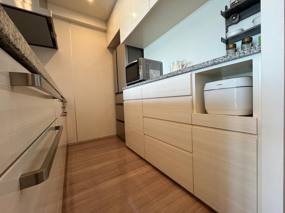 Luxury 2BR, 1-Min Walk to Ogu Station - View 1