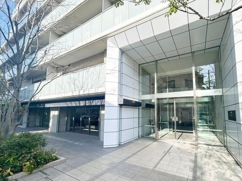 Bright 3BR Home in Kita, Steps from Higashi-Jujo Station - View 1