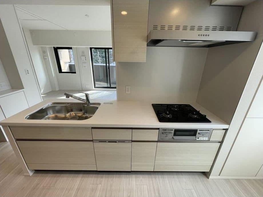 Brand New 3BR Near Jujo Station - View 1