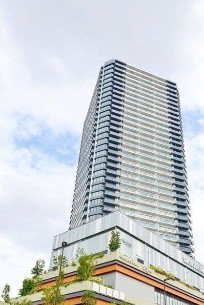 Bright 3BR Just a Minute from the Station - View 1