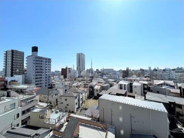 Spacious 3BR Near Minami-Senju Station - View 1