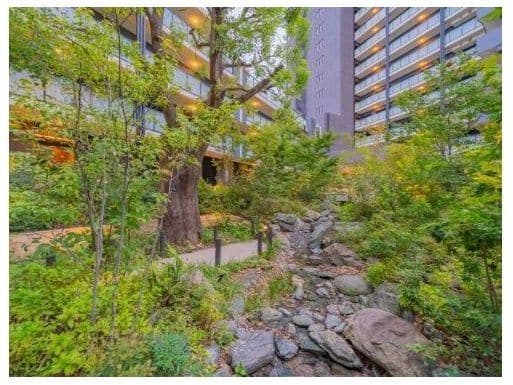 Modern 3BR in Itabashi's Parkhouse Complex