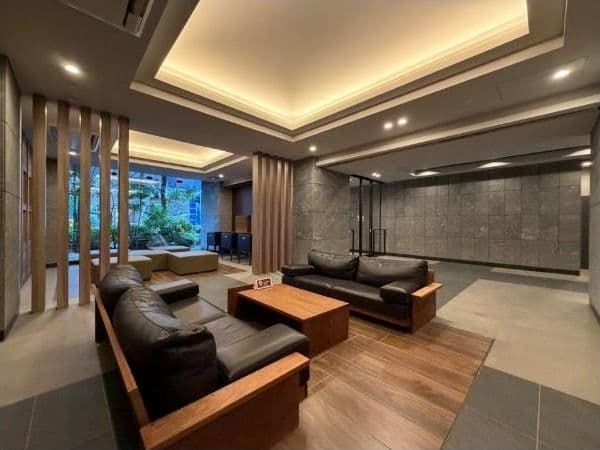 Stylish 3BR Luxury Pad Near Kita-Senju Station