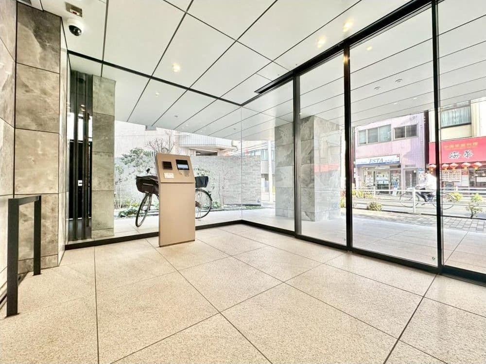 Move-In Ready 3BR Near Katsushika's Aoto Station - View 1
