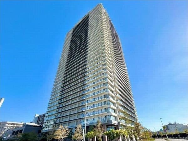 Spacious 3BR Tower Unit Near Kanamachi Station - View 1