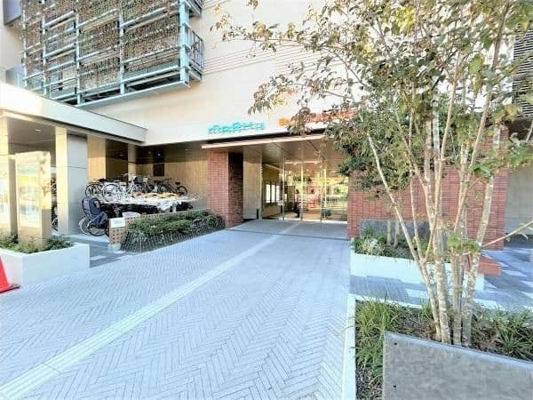 Spacious 3BR Apartment with 12-Minute Station Walk - View 1