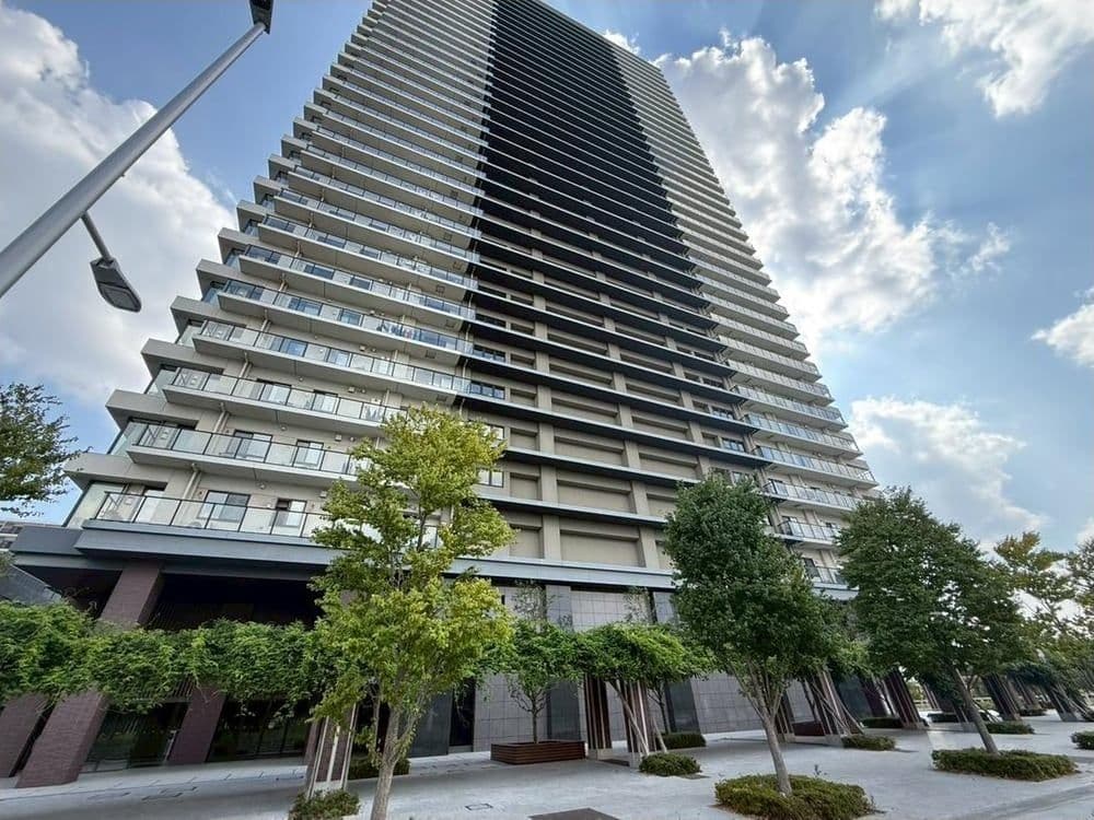 Bright 3BR Unit in Katsushika Near Joban Line - View 1