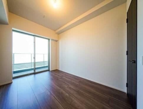 Spacious 4BR Family Home in New Edogawa Tower - View 1