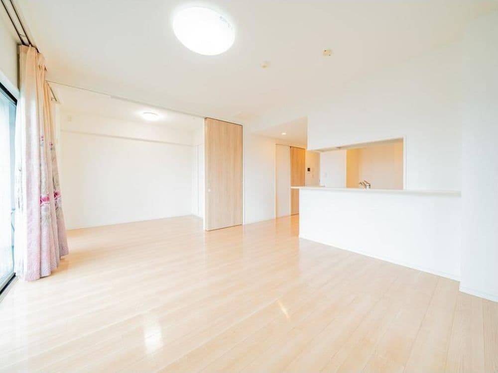 Spacious 4BR Family Home in Edogawa - View 1