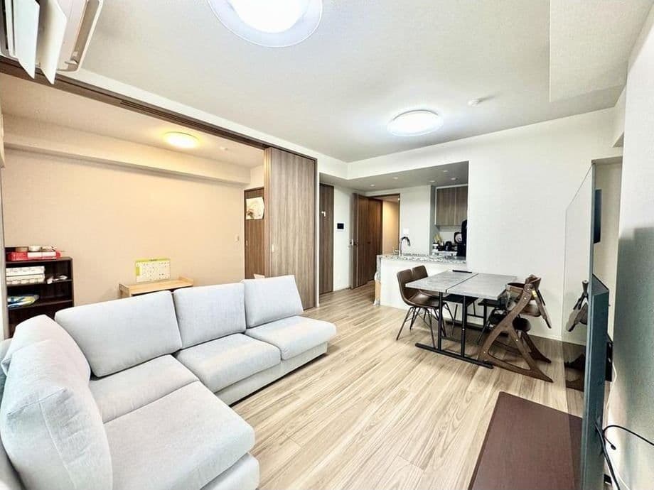 Luxury 4BR Tower Residence Near Funabori Station - View 1
