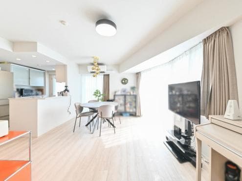 Steps from Tsutsujigaoka Station: Modern 3BR - View 1