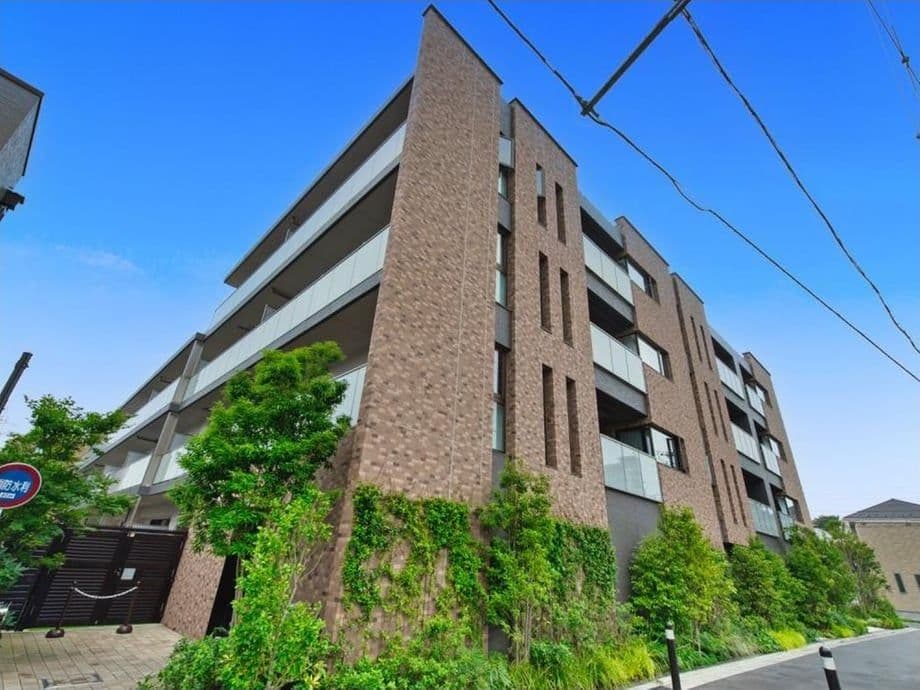 Modern 3BR Near Tsutsujigaoka Station, 5-Minute Walk - View 1
