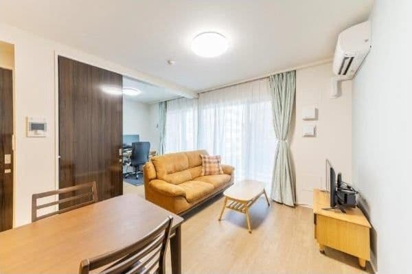Luxury 3BR Near Chofu Station, 4-Minute Walk
