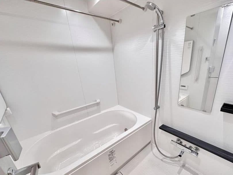Modern 2BR in Komae, 5-Minute Walk to Station - View 1