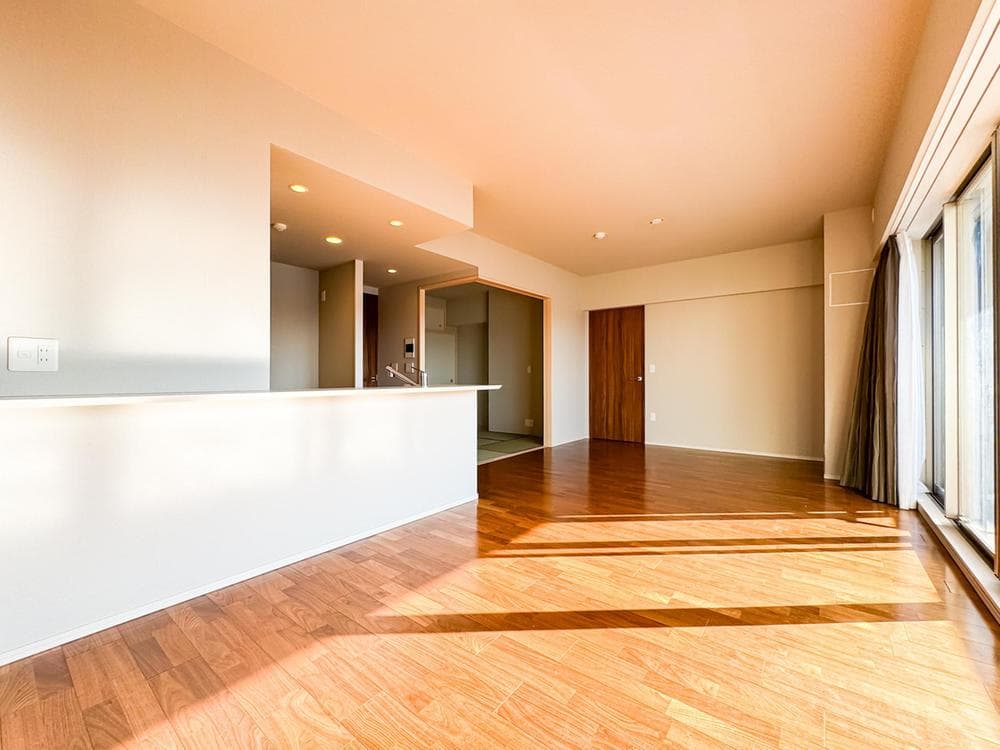 Expansive 4BR Tama Home Near Tama Center Station - View 1