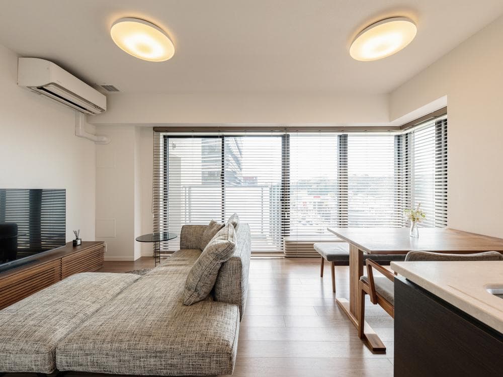 Sunlit 3BR Apartment, 4 Mins to Center Kita Station - View 1