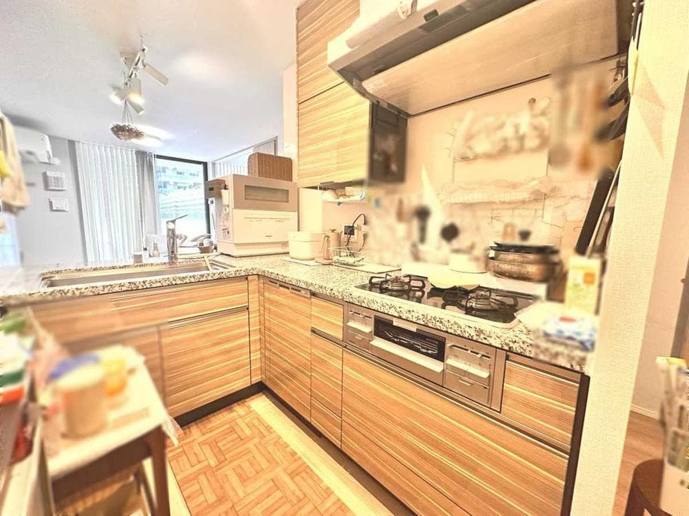Spacious 3BR Home in Kohoku, 12-Minute Walk to Hiyoshi - View 1