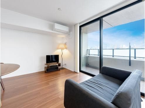 Luxury 3BR with Prime Hiyoshi Station Access - View 1