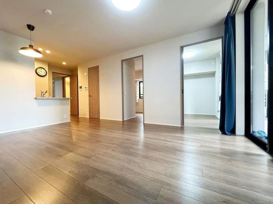 Spacious 4BR Family Home in Hiyoshi - View 1