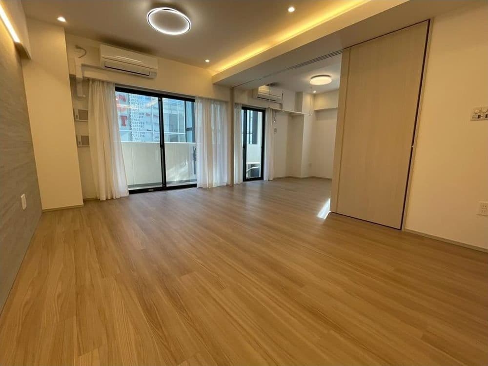 Charming 2BR in Vibrant Motomachi - View 1