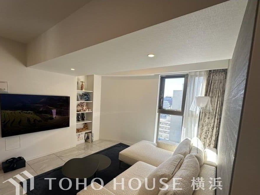 Luxury 2BR Steps from Motomachi-Chukagai Station - View 1