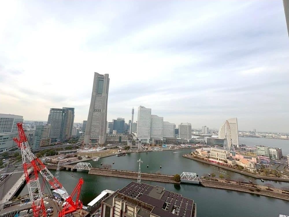 Bright 2BR in Prime Yokohama Location - View 1