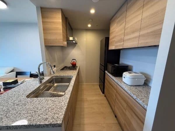 Chic 2BR in Yokohama's Naka Ward - View 1