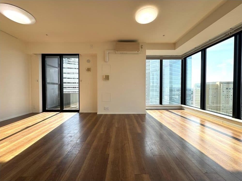 High-Floor 2BR in Luxury Tower - View 1